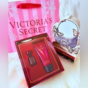 🩷🩷Victoria's Secret VERY SEXY 2-piece gift set🩷🩷